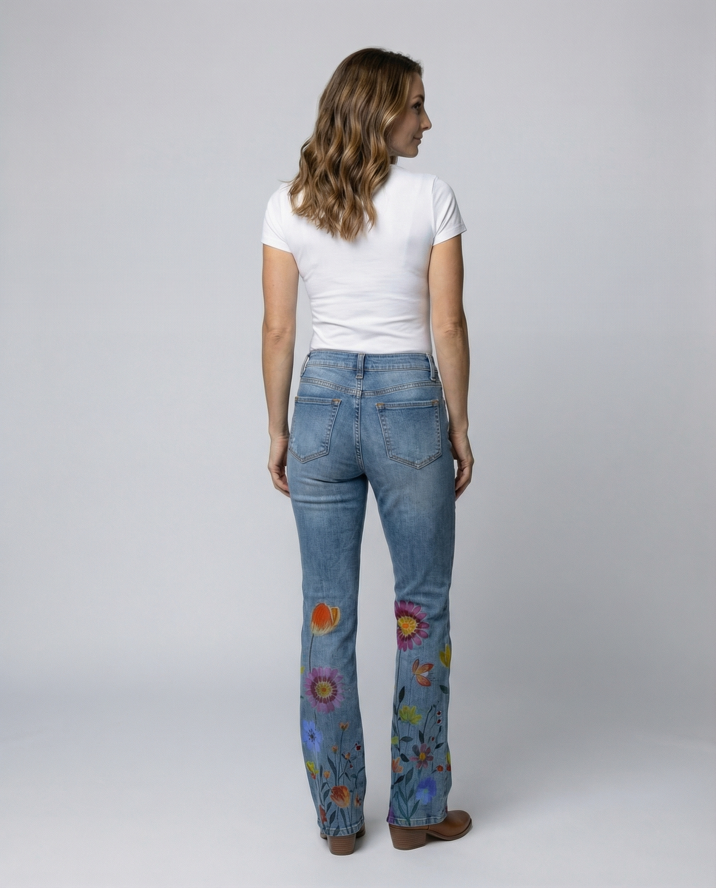 High-waisted women's flared pants