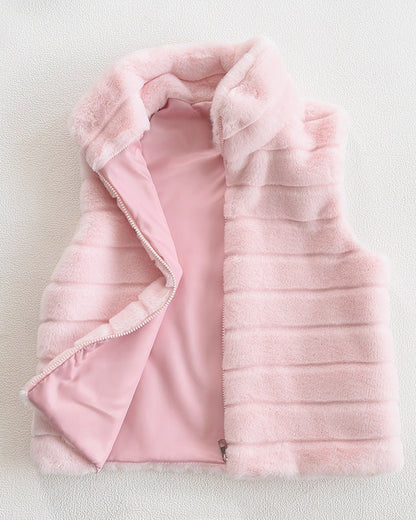Quilted vest made of faux fur for women