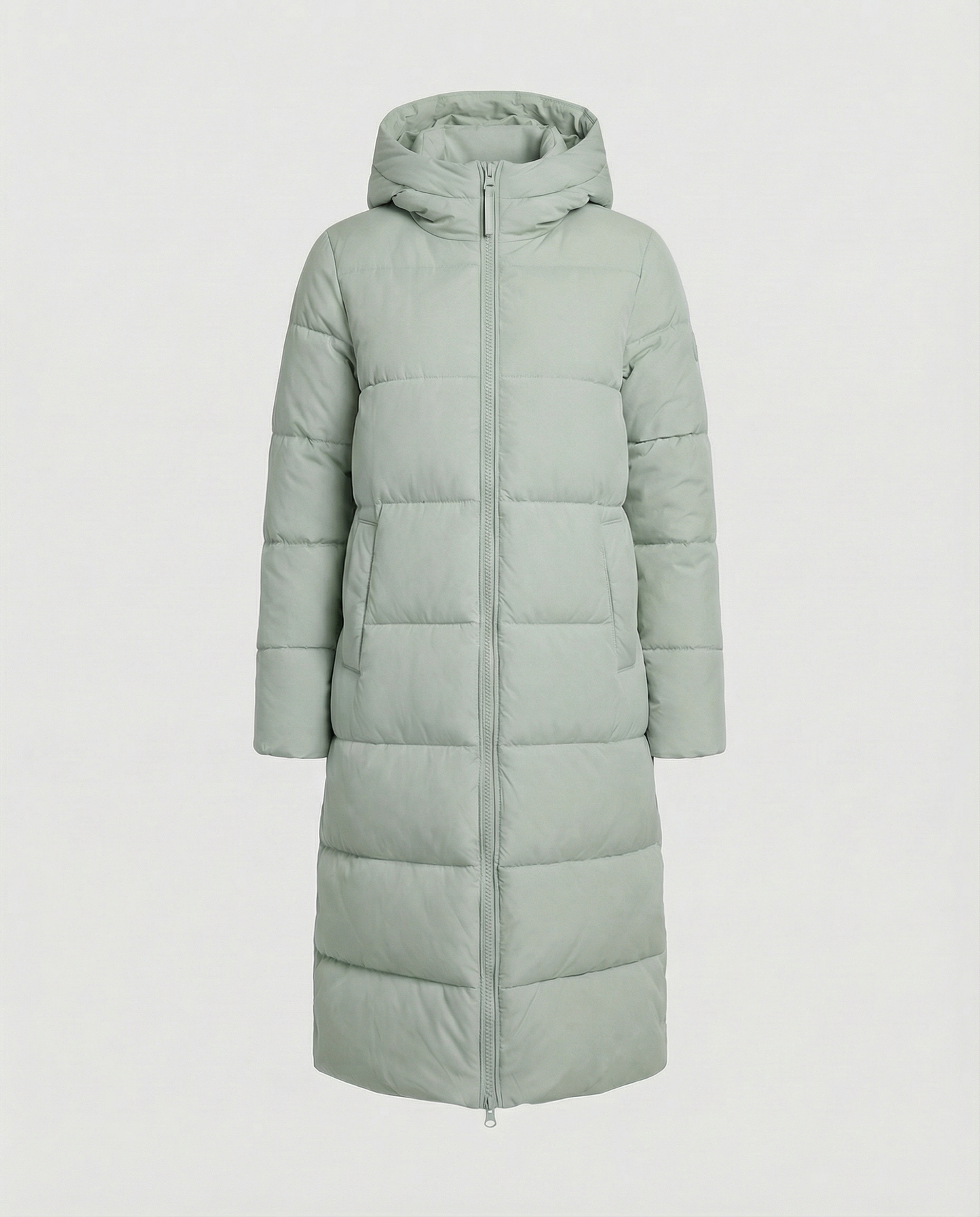 Tailored women's quilted coat winter