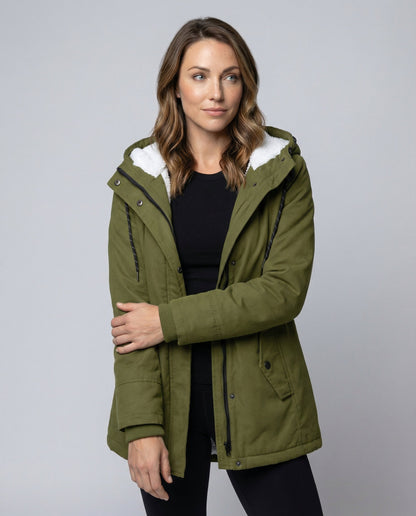 Luxurious women's winter coat