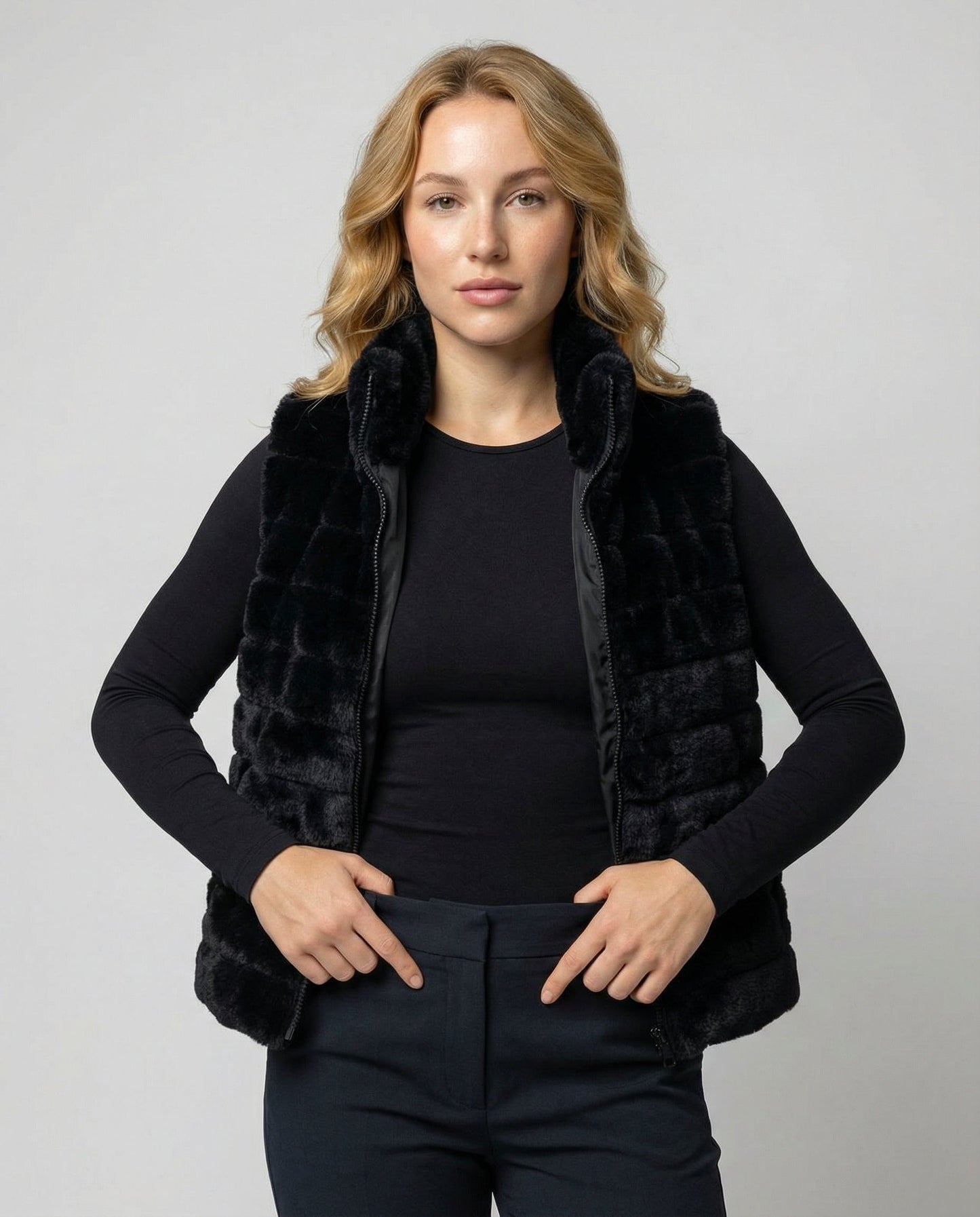 Quilted vest made of faux fur for women