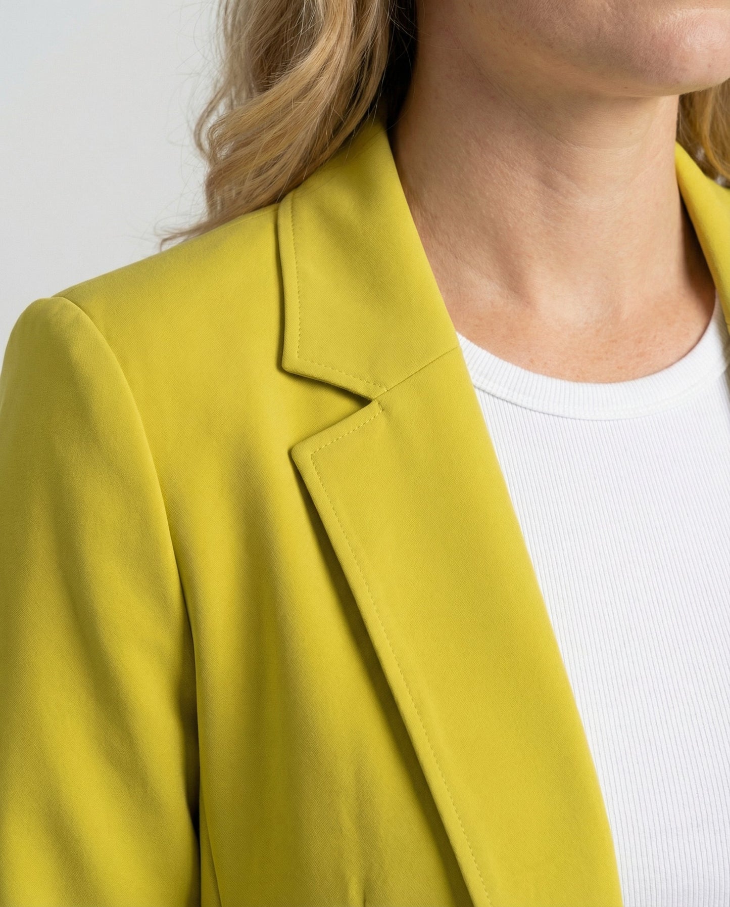 Women's Slim-Fit Blazer